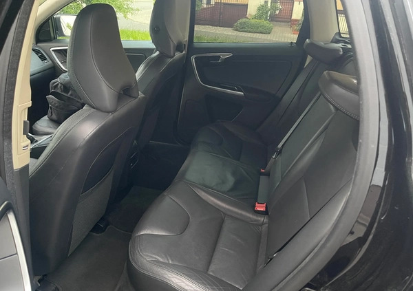 Volvo XC 60 cena 48900 przebieg: 212000, rok produkcji 2012 z Rzeszów małe 92